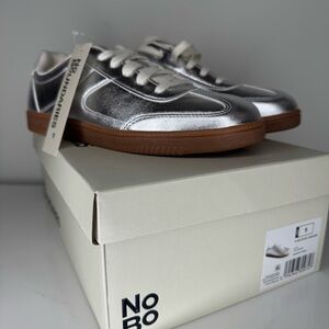 No Boundaries Metallic Silver Sneakers